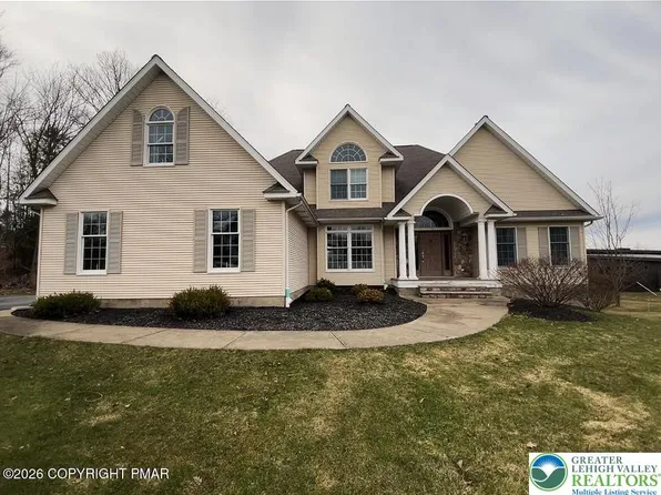 355 Washington Rd, Carbondale, PA 18407