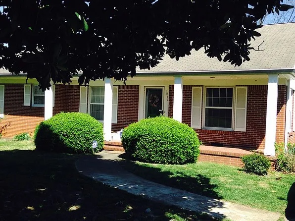 1014 Sharpe St, Murray, KY 42071