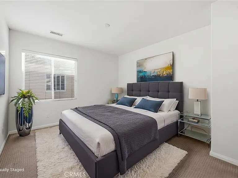 9 Preston — Photo 12