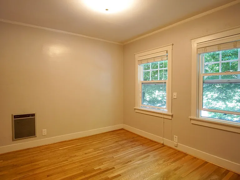 2728 SE Main St #9 — Photo 3