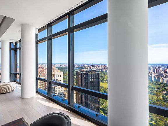 5th image of 25 Columbus Cir Unit 7475B