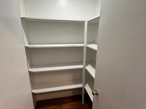 2nd image of 68 Hitchens Ln APT A