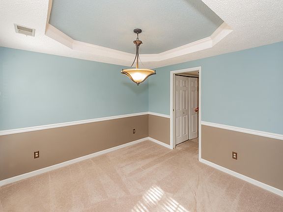 5th image of 8905 Mill Run Dr