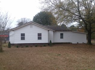 321 W College St, Columbiana, AL 35051