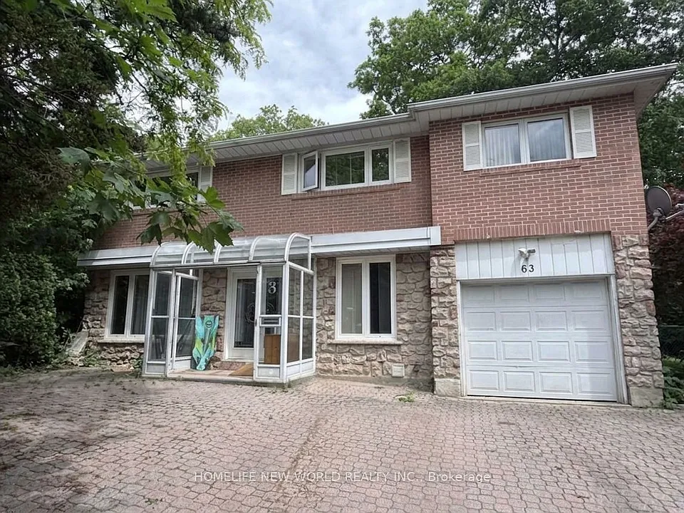 63 Lehar Cres
