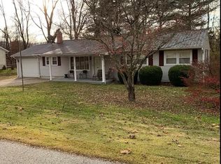140 Bel Air Dr, Vanceburg, KY 41179