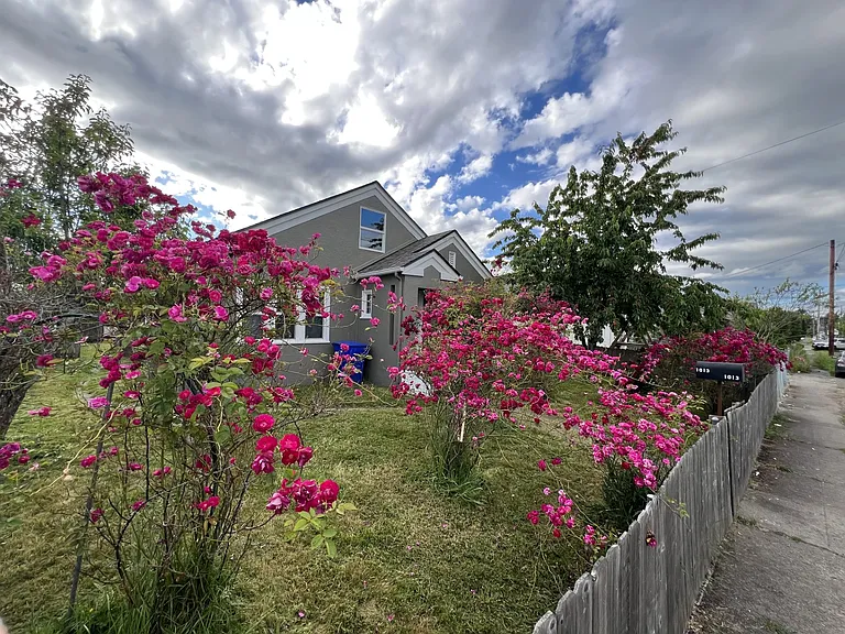 1013 S 5th Ave — Photo 2