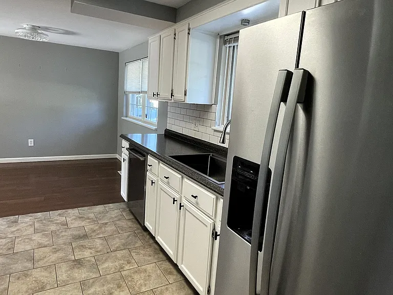5598 Santiago Dr — Photo 3