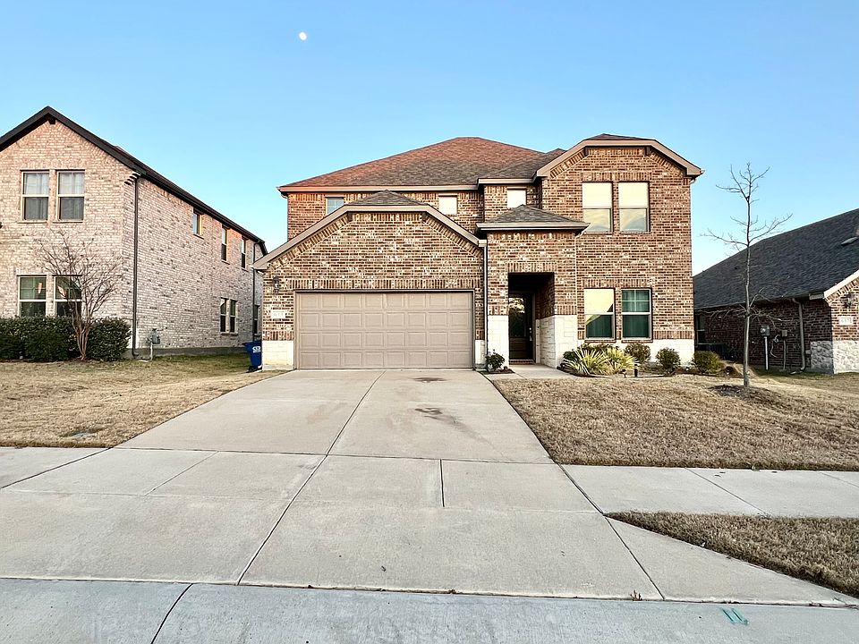 1st image of 633 Hidden Cove Dr