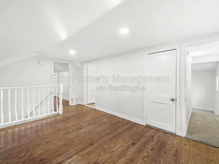 224 Stratford Rd #224 — Photo 9