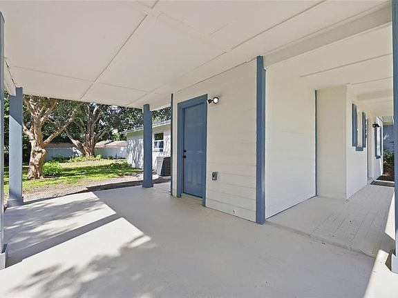 3rd image of 2470 IVAN COURT