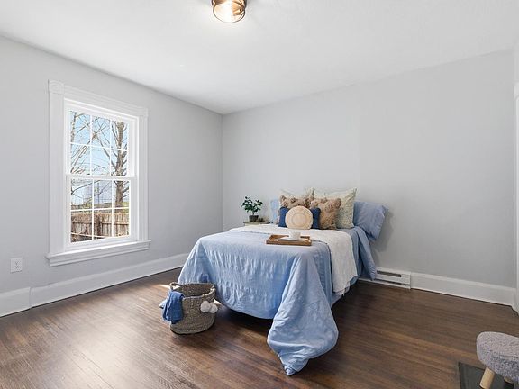 3rd image of 407 Wadsworth St