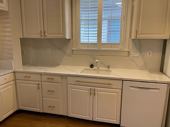 4th image of 1125 38th St Unit B