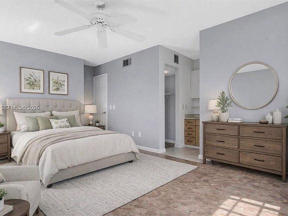 3rd image of 5894 Longbow Ln APT 6