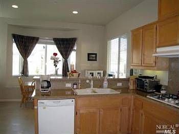 4th image of 8020 Leno Dr