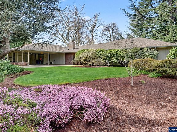 4th image of 3715 Rivercrest Dr N