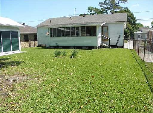 2nd image of 524 Yetta Ave