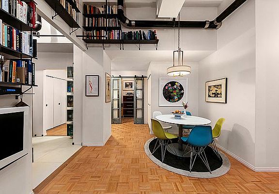 5th image of 3 Hanover Sq APT 18C