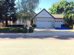 83 W Sandra Ct, Porterville, CA 93257