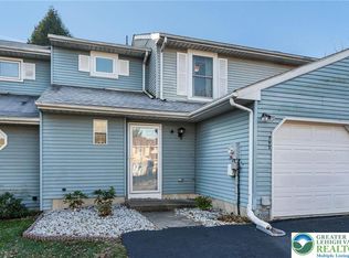 793 Briarstone Rd, Bethlehem, PA 18017