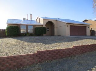 557 Christine Dr NE, Rio Rancho, NM 87124