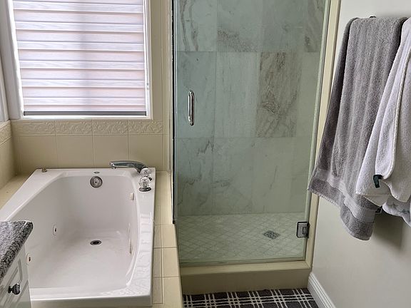 3rd image of 6143 Temple City Blvd