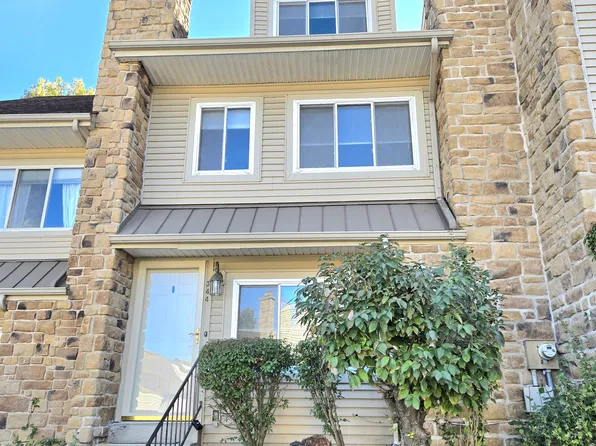 344 Brigade Ct, Wayne, PA 19087