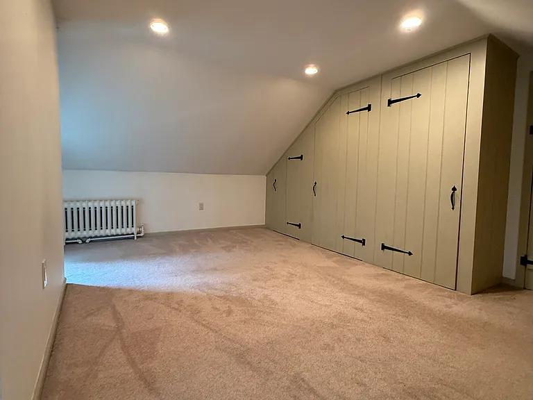 3rd fl 3 bed rm -2