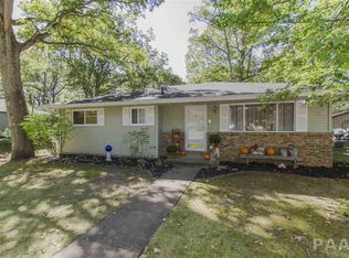246 Hires Trce, Morton, IL 61550