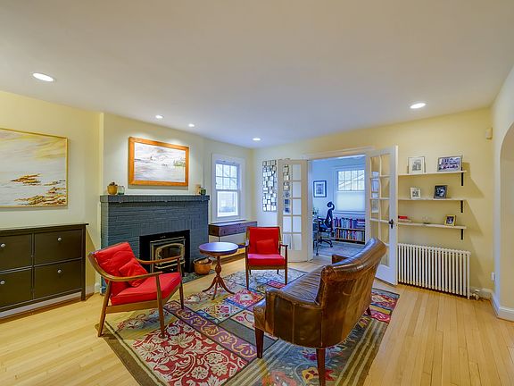 3rd image of 4504 Highland Ave