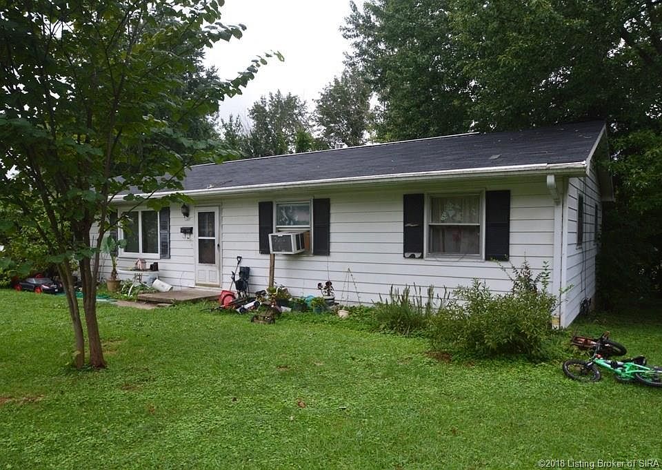 2nd image of 1265 Lakeview Dr