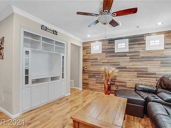 4th image of 7605 Scrolling Crest Ct