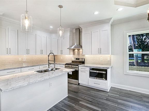 5th image of 5701 Wickfield Dr
