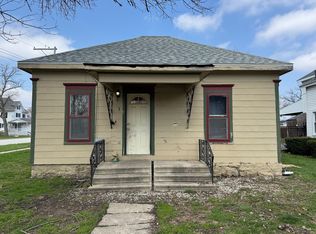 3 E Linn St, Piper City, IL 60959