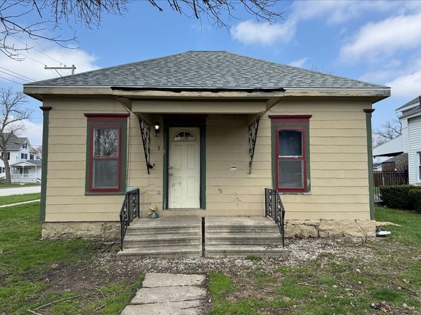 3 E Linn St, Piper City, IL 60959