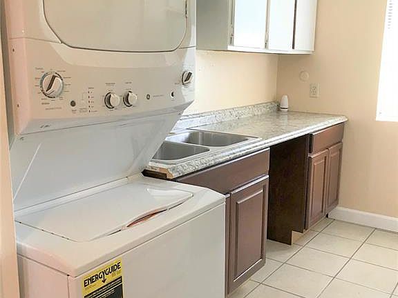 5th image of 8405 Wilcrest Dr APT 1512