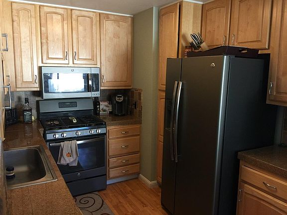 5th image of 232 Green Meadow Dr APT D