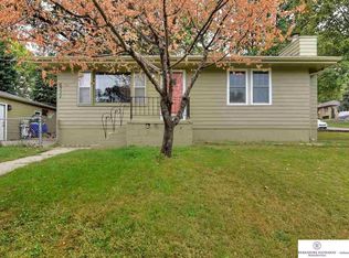 6711 S 41st St, Omaha, NE 68107