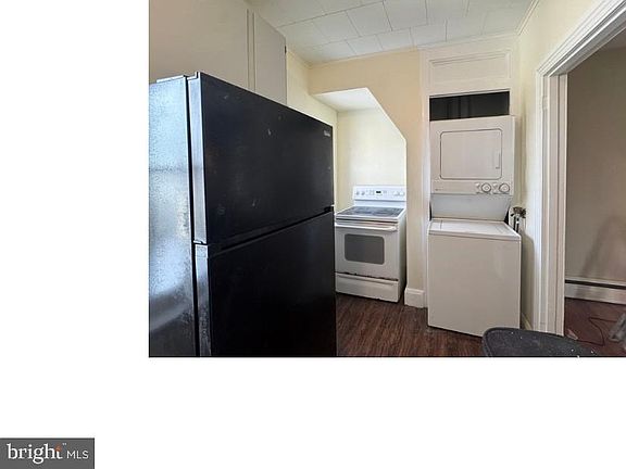 4th image of 659 N Charlotte St Floor 1