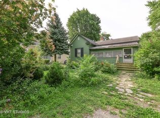 312 W 5th Ave, Naperville, IL 60563
