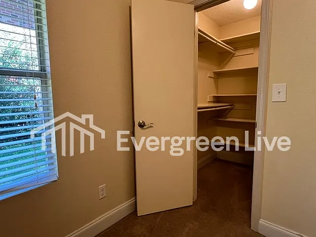 105 Viola Ct — Photo 13