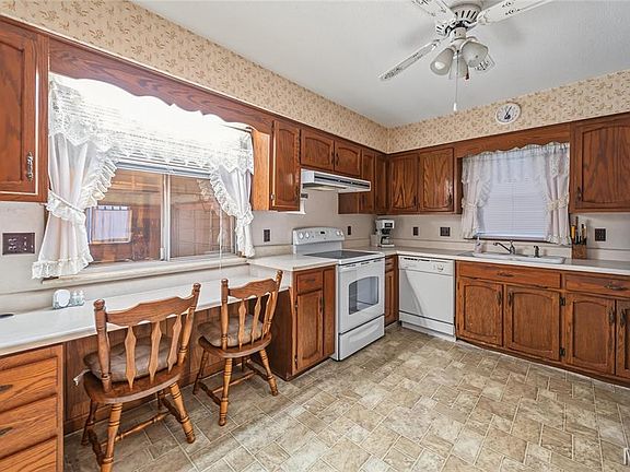 5th image of 1105 Vienna Rolla Rd