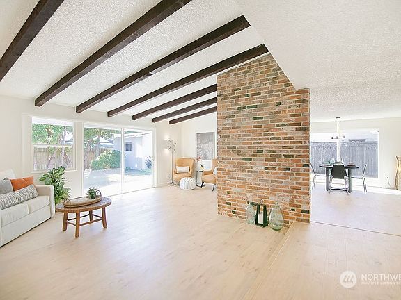 5th image of 3914 Rosewood Street