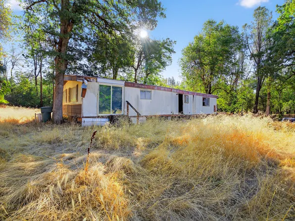 3130 Lakey Ln, Redding, CA 96003