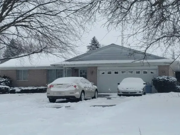 5106 Woodhaven Dr, Flint, MI 48504