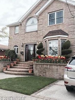 1st image of 254 Evergreen Ave