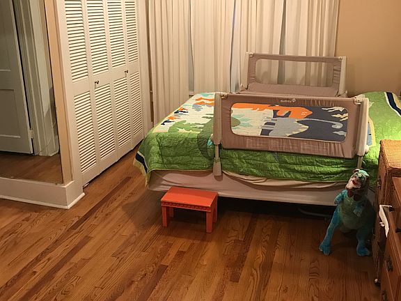 4th image of 174 Metts St