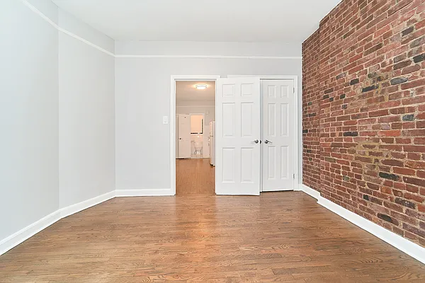 Rented by Living New York | media 9