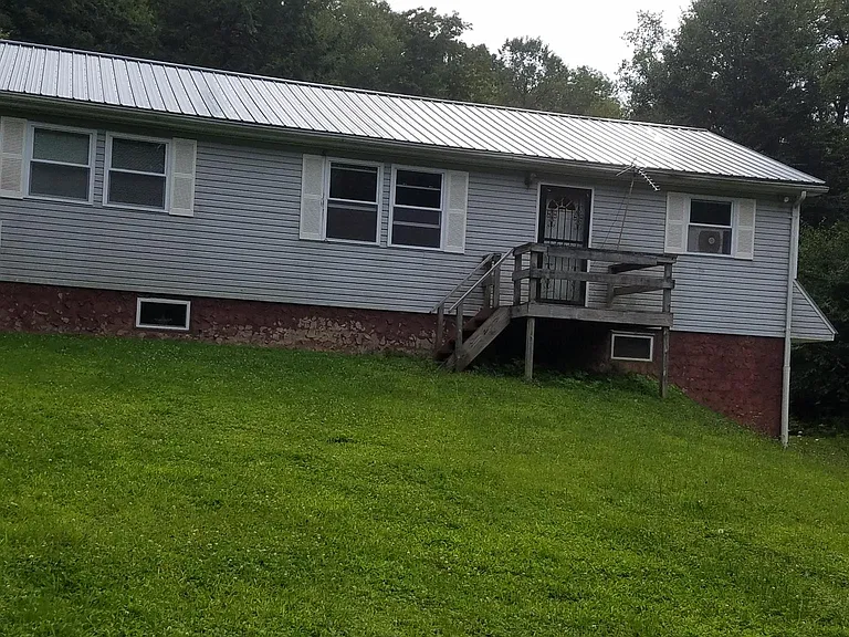861 Graham Hollow Rd — Photo 3