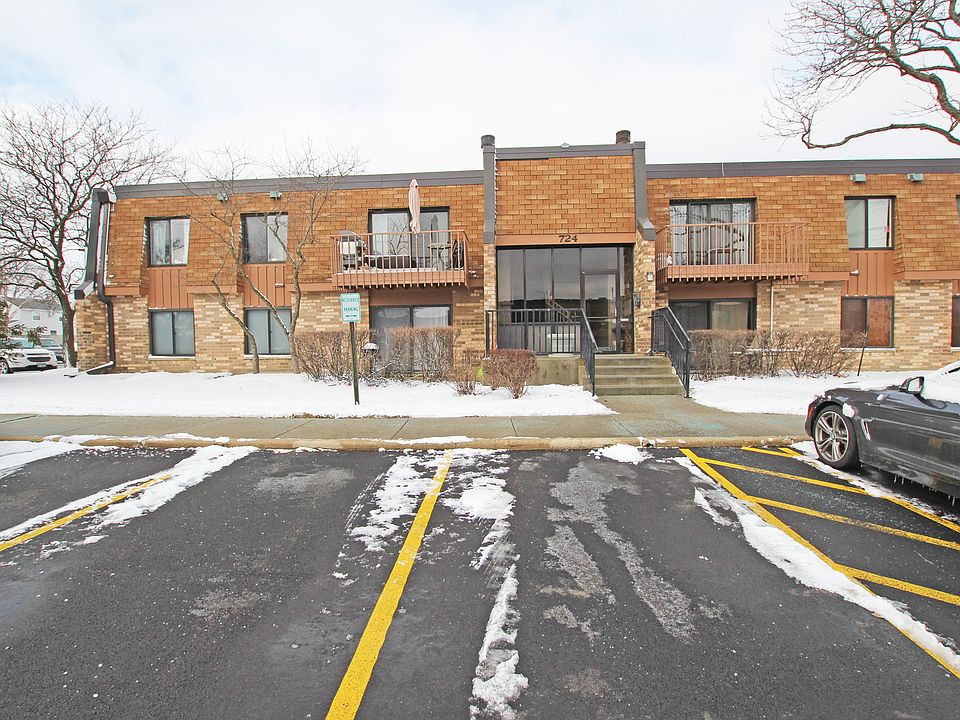 1st image of 724 Killarney Ct APT 1C